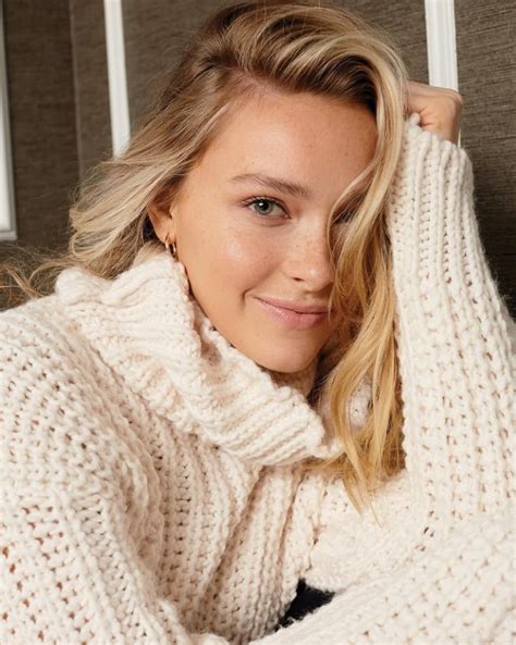 camille kostek naked